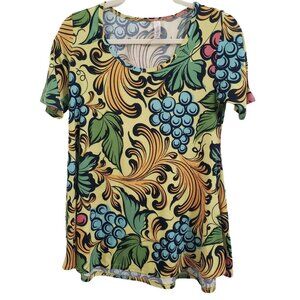 LuLaRoe Perfect Tee T-Shirt XS Women Grape Pattern Fruit Print Short Sleeve Soft
